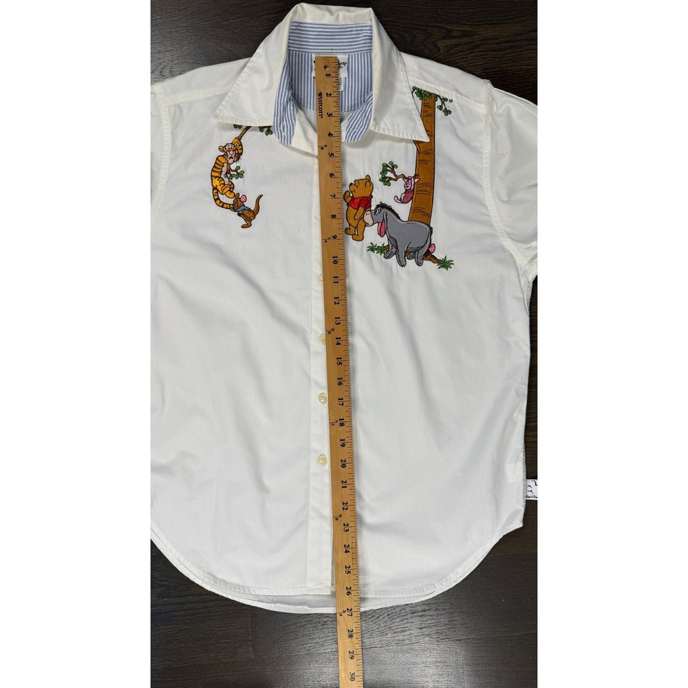 Walt Disney Parks Winnie the Pooh Embroidered Shirt Resort Collectable S - Picture 8 of 8